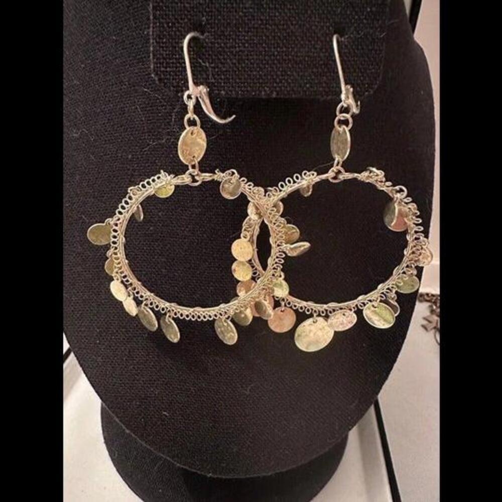 Elevate Your Style with Classic Hoop Earrings!